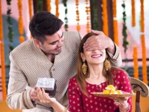 How To Make Bhai Dooj Gifts Impressive and Adorable in 2022